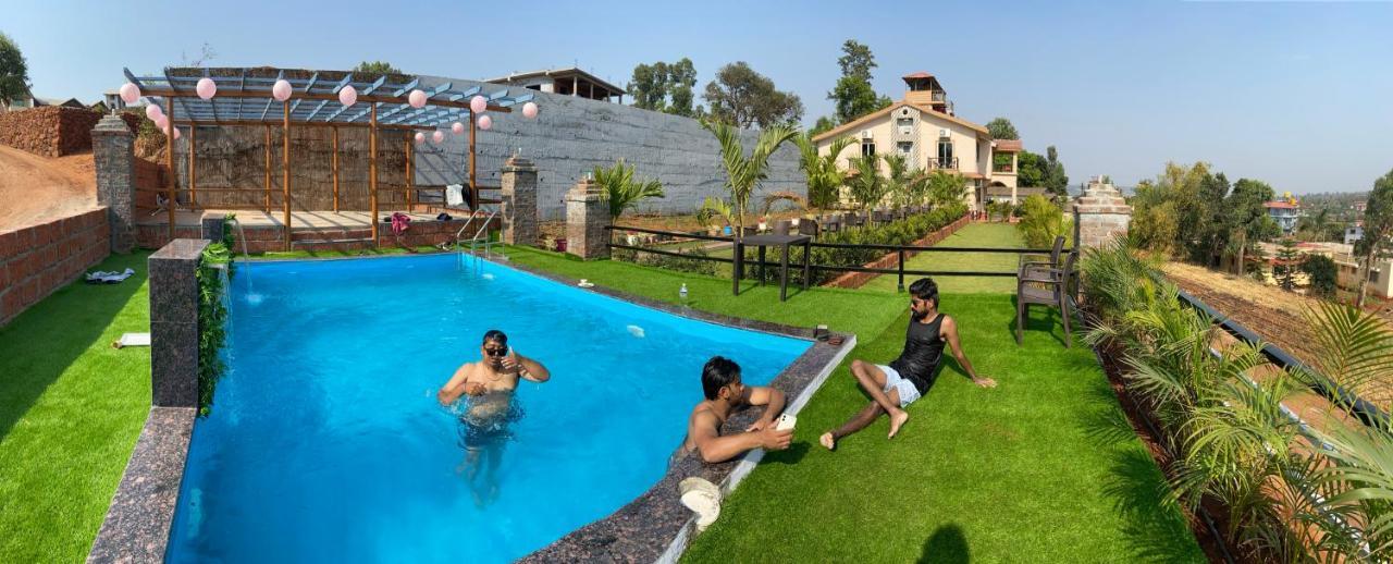 Shivanya Palace Mahābaleshwar Esterno foto